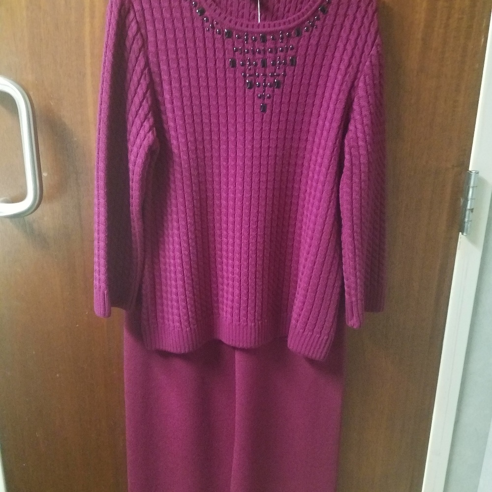 2pc St John pant suit